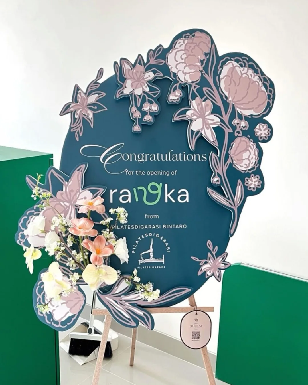 Papan bunga dikirim di hari yang sama